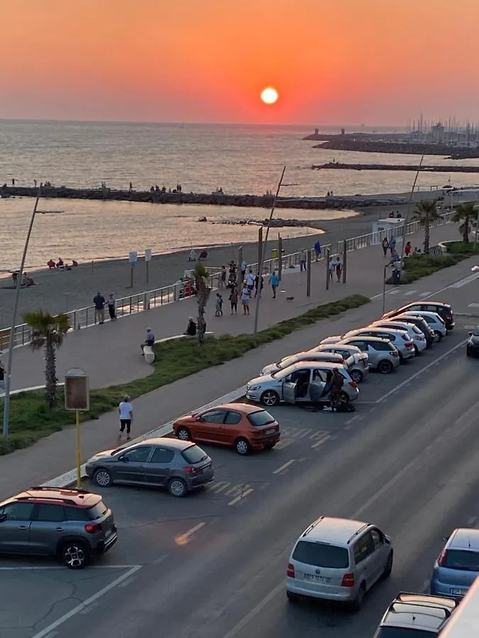 Front Sea Luxury Apartment Lido di Ostia Italy